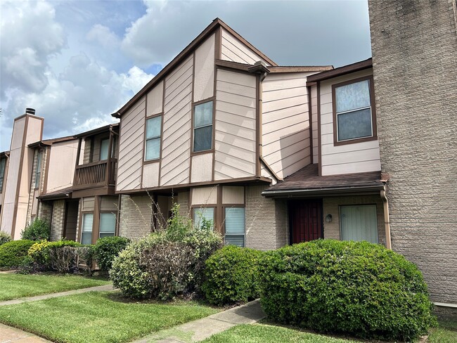 Foto del edificio - 12400 Brookglade Cir