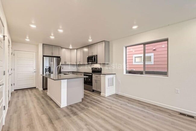 Photo - 10371 E 62nd Pl House