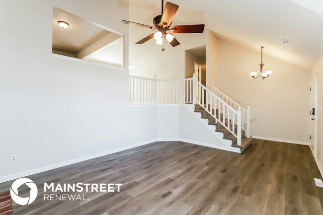 Foto del edificio - 820 NW Rosaceae Dr