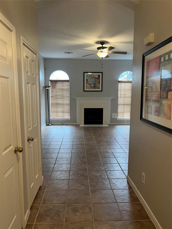 Foto del edificio - 11302 Meadowchase Dr