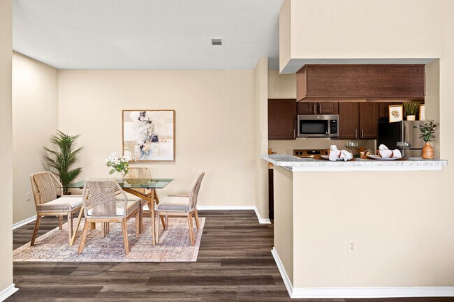 Foto del edificio - Stoneybrook Apartments & Townhomes