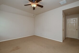 Building Photo - 7218 Fox Hall Ln