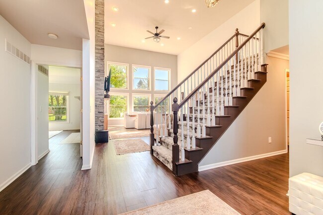 Foto del edificio - 56194 Birkdale Dr