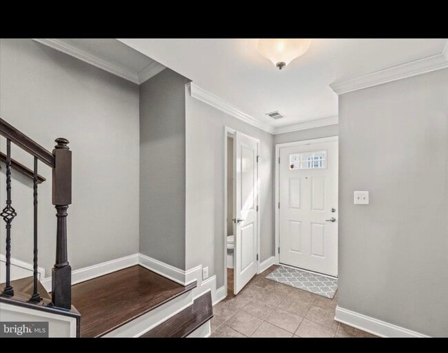 Building Photo - 1265 Elderslie Ln