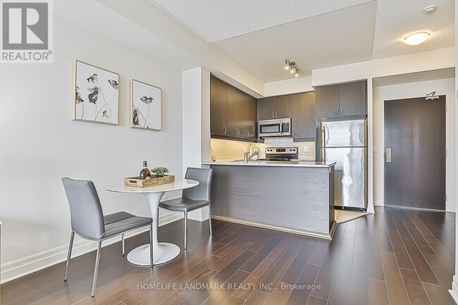 Building Photo - 8110-8110 Birchmount Rd