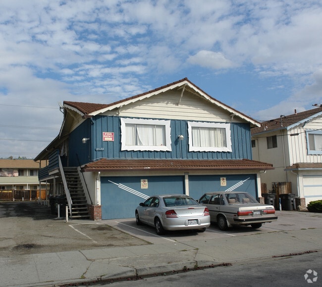 Building Photo - 25192 Muir St