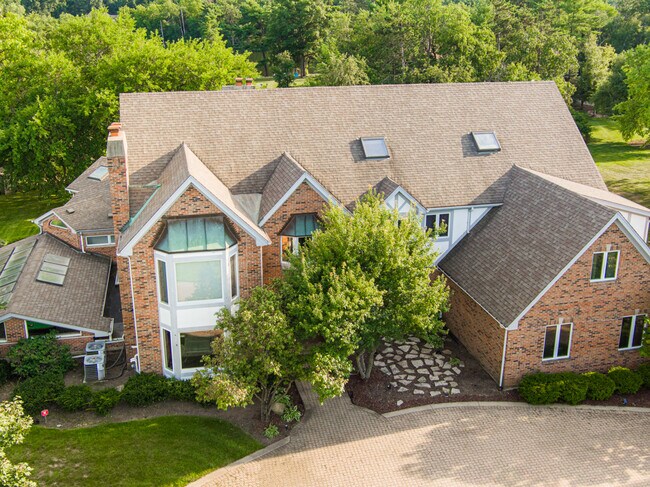 Building Photo - 22199 W Thornridge Dr