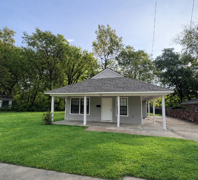 Photo - 750 Alaska St House