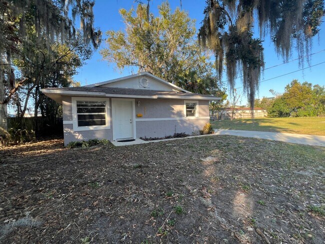 Foto del edificio - 3 br, 2 bath House - 445 Garfield Ave