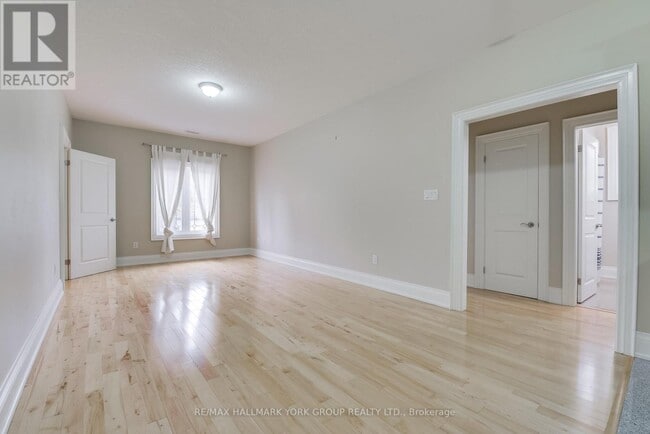 Building Photo - 13086 Keele St