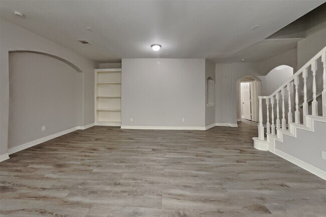 Building Photo - 8902 Carmel Grove Ln