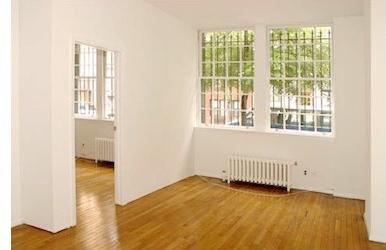 Building Photo - 320 E 91st St