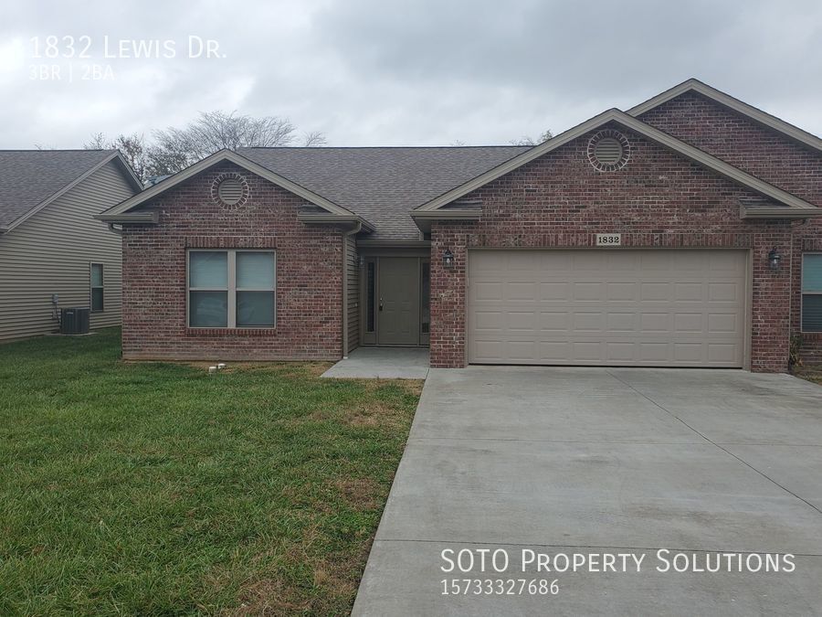 Primary Photo - 3 BD / 2 BA Duplex