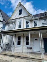 Building Photo - 1343 Washington St