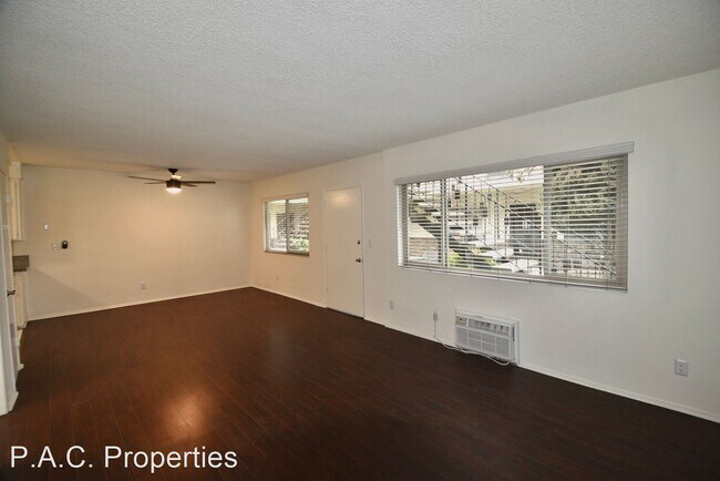 Foto del edificio - 1 br, 1 bath Apartment - 5455 Bellingham A...