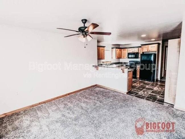 Building Photo - 3702 Travertine Way