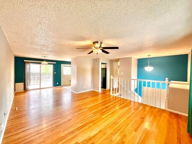 Foto del edificio - Beautiful 4 bed/ 2 bath Home