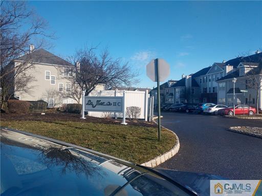 Foto del edificio - 1811 Ridgeview Ct