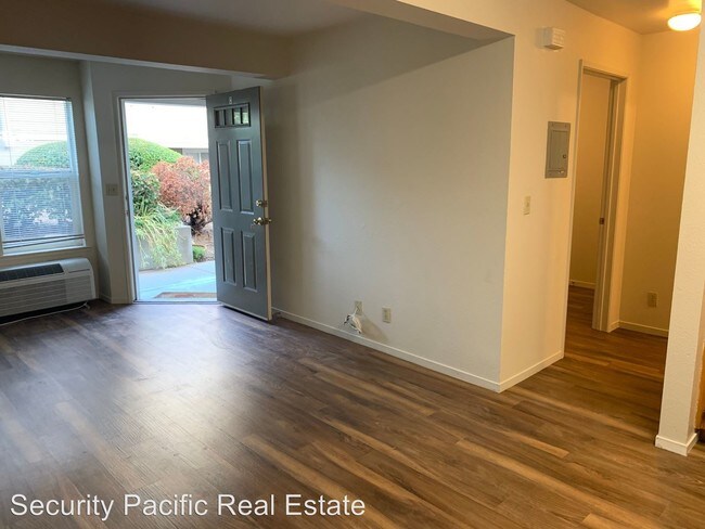 Building Photo - 2548 San Pablo Ave