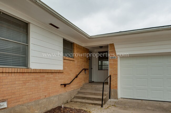 Foto del edificio - 9441 Dogwood St