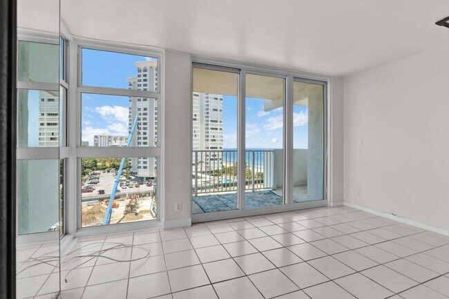Building Photo - 1360 S Ocean Blvd