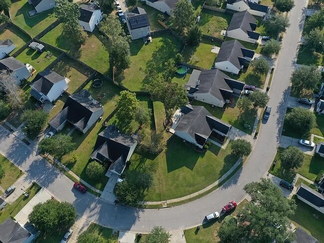 Foto del edificio - 5101 Thornton Dr