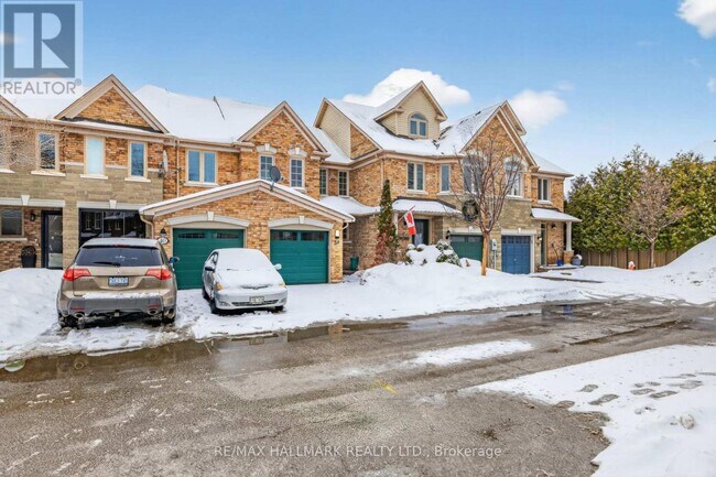 Photo du bâtiment - 180 Blue Willow Dr