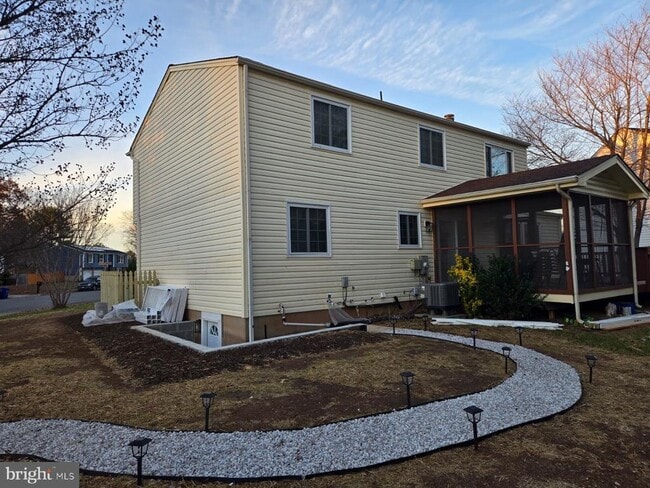 Foto del edificio - 901 Redbud Ln NE