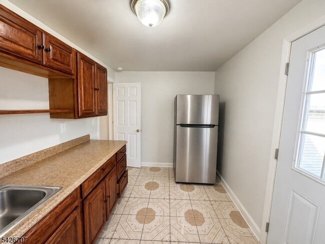 Photo - 119 N 11th St Apartment