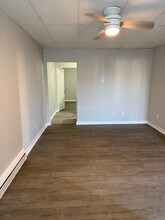 Building Photo - 260 N Commerce Ave