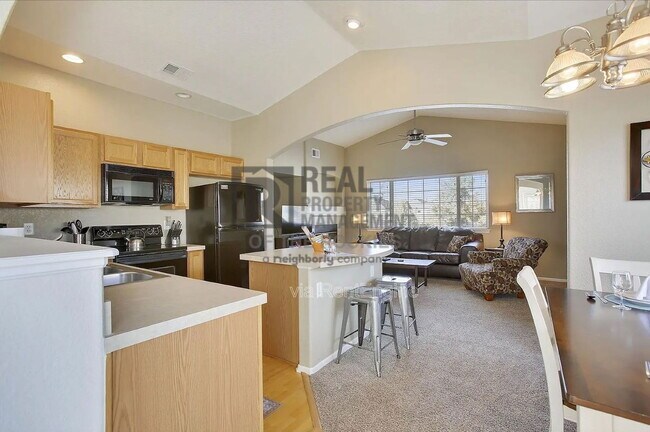 Building Photo - 5039 Northern Lights Dr