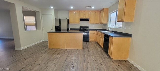 Foto del edificio - 8364 Oppenheimer St