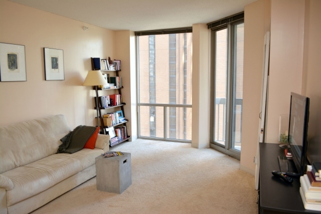 Primary Photo - 222 N Columbus St