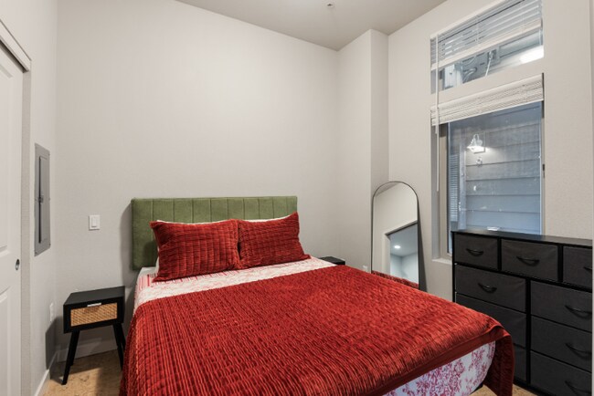 Foto del edificio - 1607 NW Davis St