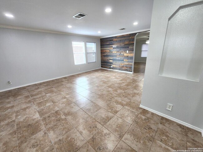 Building Photo - 12103 Creek Spur