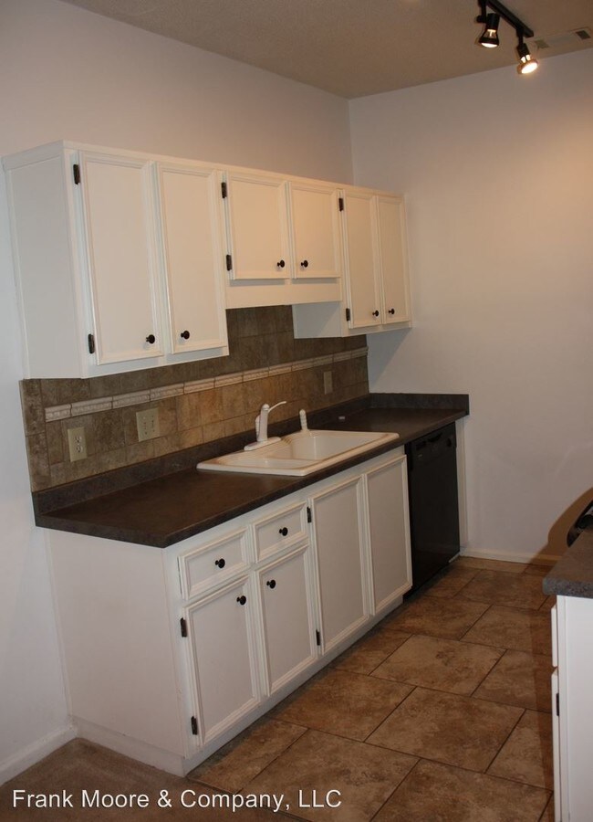 Foto del edificio - 312 1/2 E Hall St