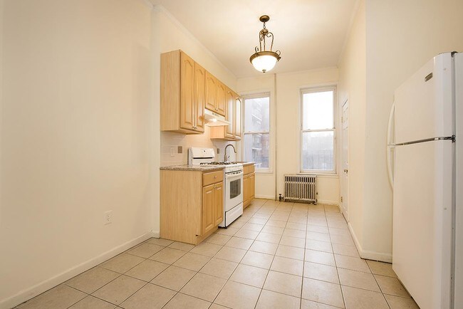 Foto del edificio - 4736 Vernon Blvd