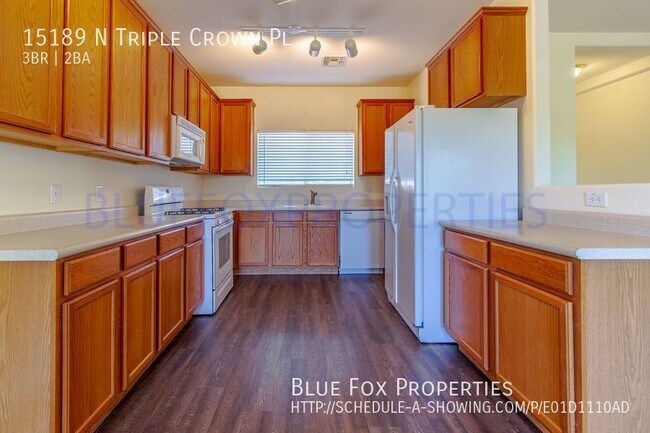 Building Photo - 15189 N Triple Crown Pl