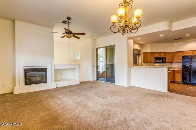 Foto del edificio - 8180 E Shea Blvd