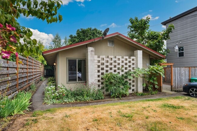 SFH 119 - Francis Duplex - SFH 119 - Francis Duplex Apartment