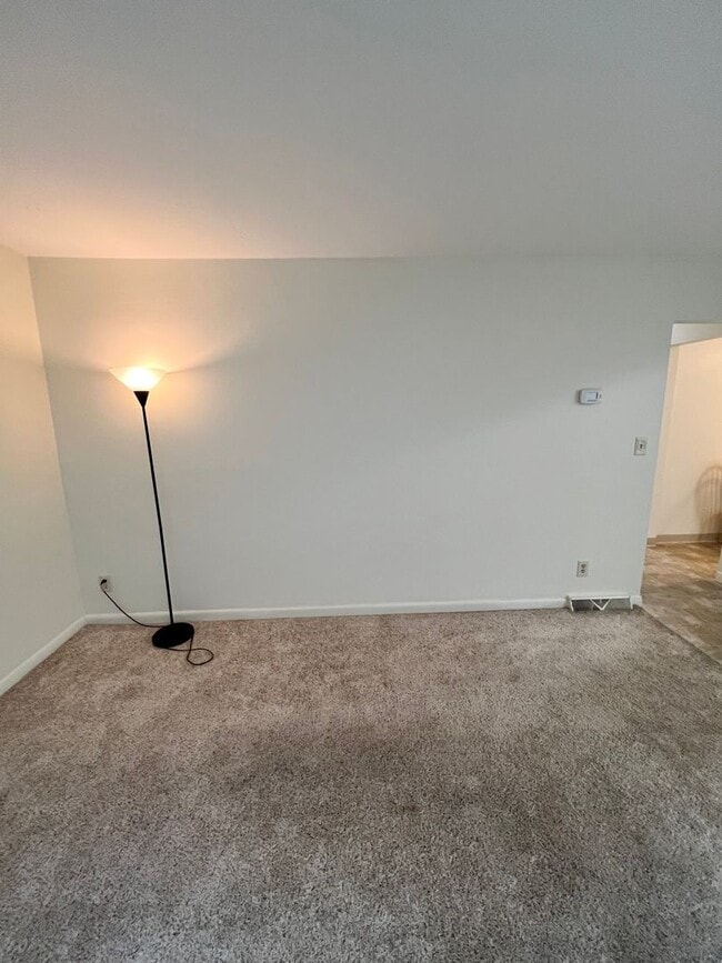 Foto del edificio - 101 Mitchell Cir