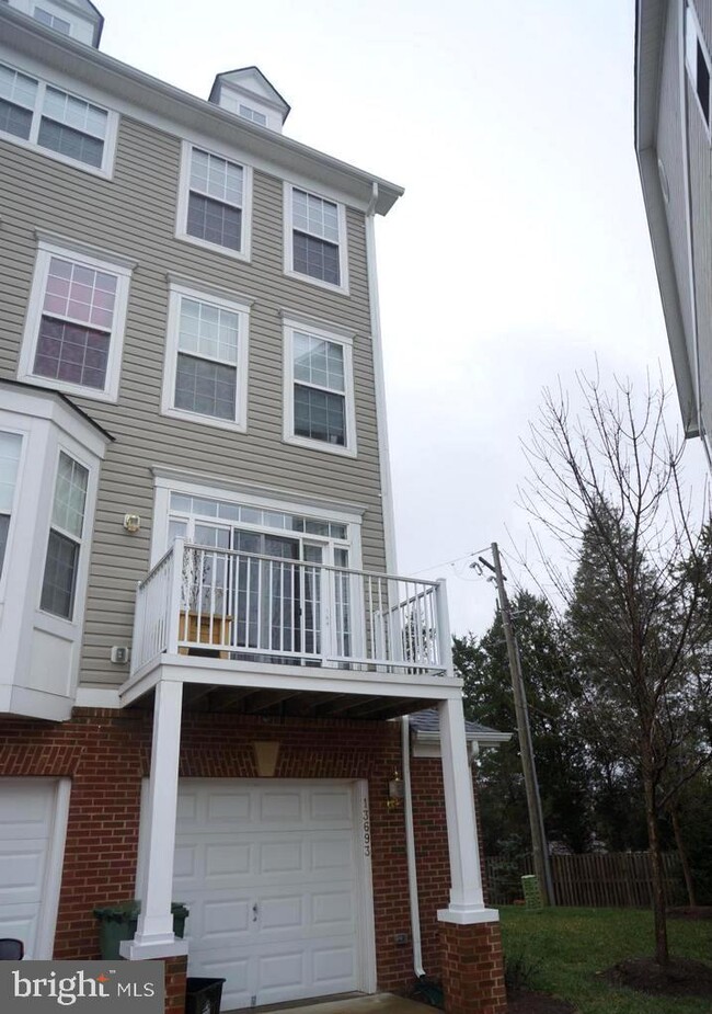 Foto del edificio - 13693 Venturi Ln