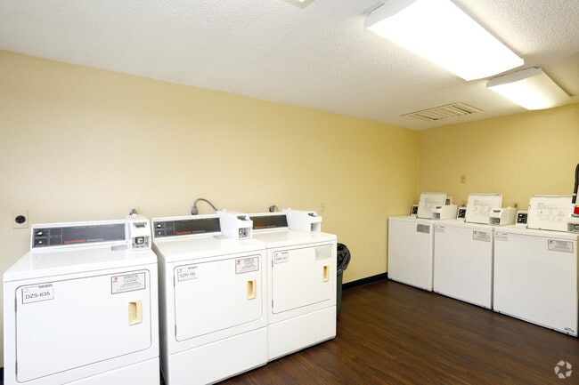 Interior Photo - Dogwood Glen