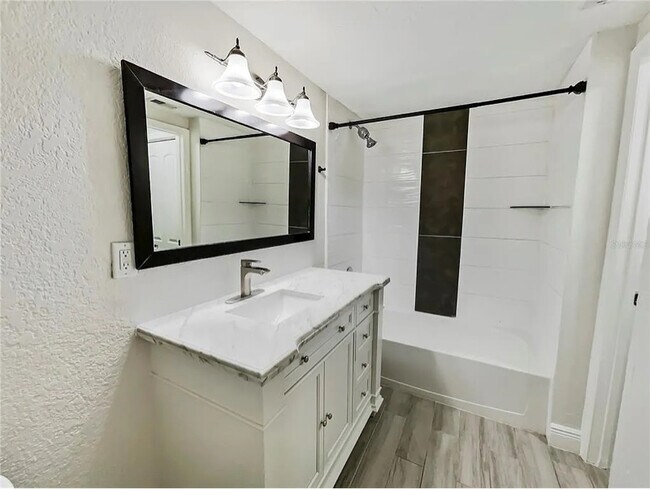 Foto del edificio - 4907 E Clifton St