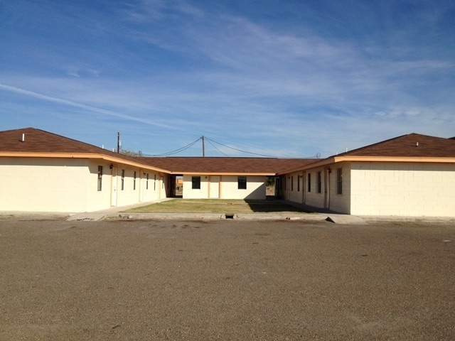 Building Photo - 301 Elida St
