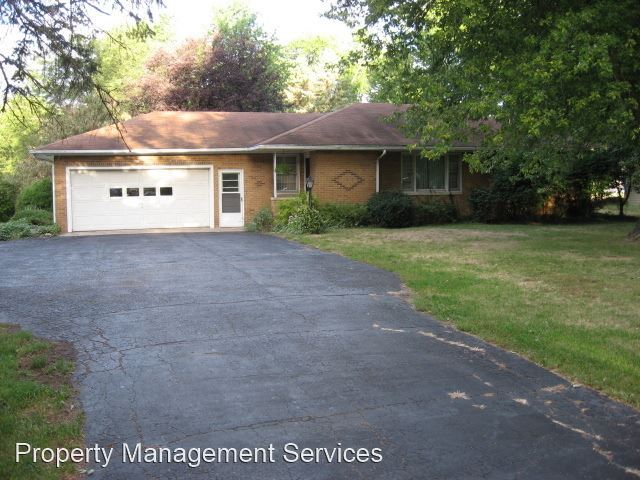 Primary Photo - 3 br, 1 bath House - 65719 SR 15