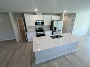 Building Photo - 1747 Mallard Dr