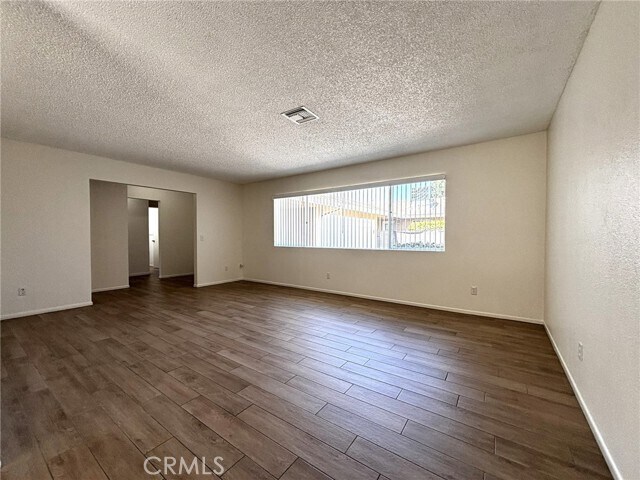 Foto del edificio - 743 Evergreen St