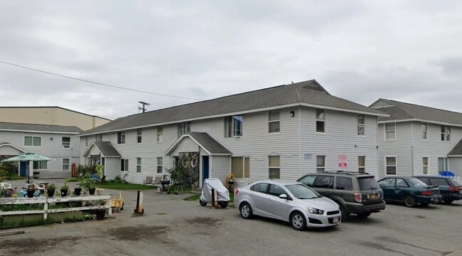 Building Photo - 1303 W 23rd Ave