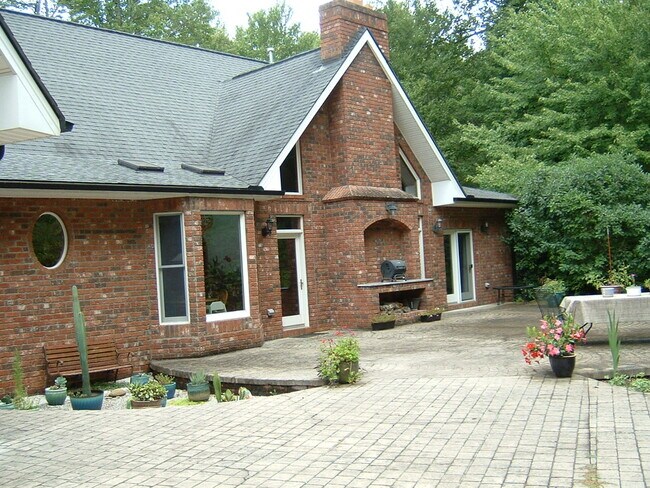 Back Terrace - 225 Smith Cove Rd